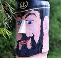 Maryboroughs Bollards - Brisbane Tourism