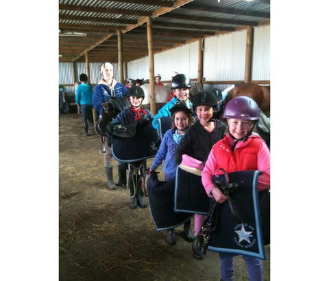 Saddle On Riding School - Brisbane 4u 8