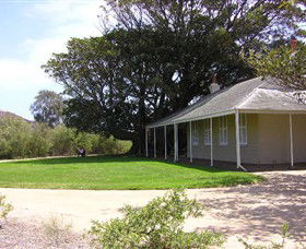 Black Rock House - Tourism Brisbane 0