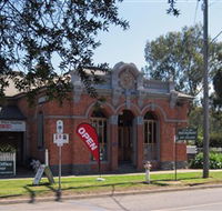 Old Post Office Seymour - Fine Art Gallery  Licensed Restaurant - Tourism Brisbane