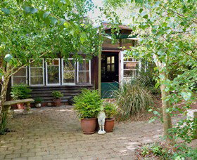 Gumnut Hideaway Gallery - Brisbane Tourism 0