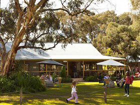 Whistler Wines - Brisbane Tourism 0