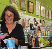 Artists on Parade Art Gallery - Tourism Brisbane