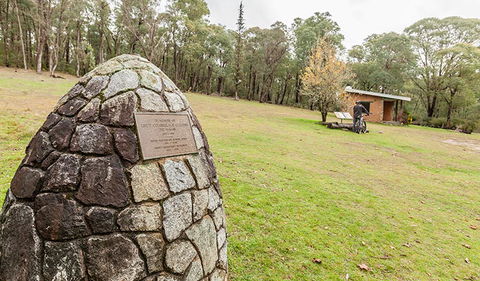 Major Clews Hut Walking Track - Brisbane Tourism 0