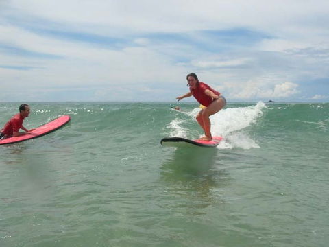 Byron Bay Style Surfing - Tourism Brisbane 0