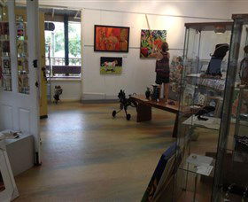 Ferry Artists Gallery - Tourism Brisbane 2