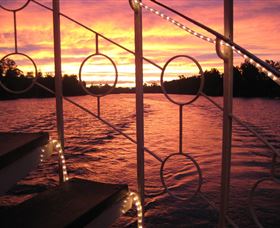 Hawkesbury Paddlewheeler - Brisbane Tourism 1