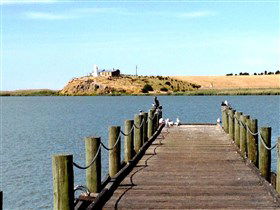Point Malcolm Lighthouse - Brisbane 4u 0