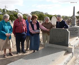 Wentworth Cemetery - Brisbane 4u 0