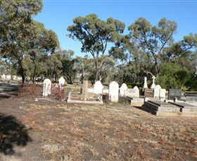 Wentworth Cemetery - Brisbane 4u 1