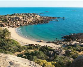 Queens Beach - Tourism Brisbane 0