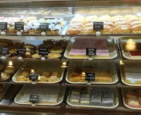 Strathy Hot Bread - Tourism Brisbane 3