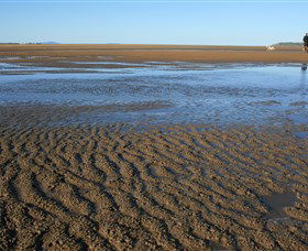 Illawong Beach - Tourism Brisbane 0