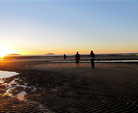 Far Beach - Tourism Brisbane 0