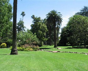 Albury Botanic Gardens - Tourism Brisbane 8