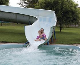 Albury Swim Centre - Tourism Brisbane 0