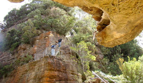 Three Sisters - Honeymoon Bridge - Tourism Brisbane 1