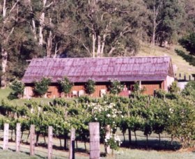 Undercliff Winery And Gallery - Tourism Brisbane 0