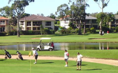 Emerald Downs Golf Course - Tourism Brisbane 1
