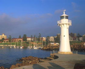 Historic Lighthouse Wollongong - Tourism Brisbane 0