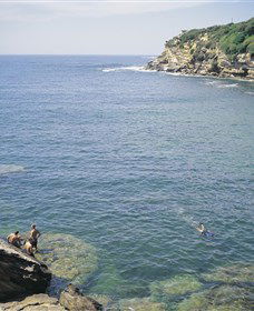 Gordons Bay - Brisbane Tourism 0