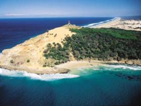 Moreton Island Lighthouse - Tourism Brisbane 1