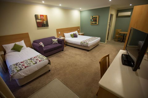 Ibis Styles Orange - Tourism Brisbane 0