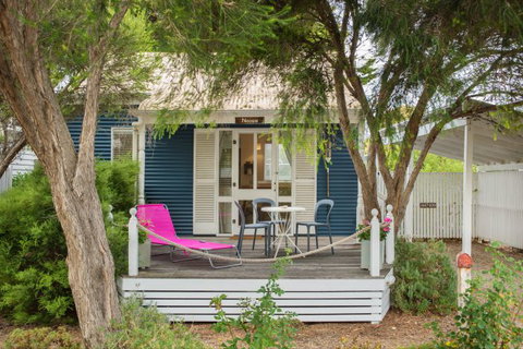 Beach Huts Middleton - Tourism Brisbane 1