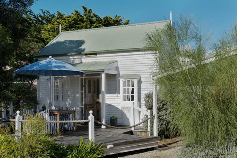 Beach Huts Middleton - Tourism Brisbane 24