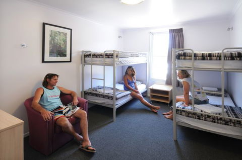 Yamba YHA - Brisbane Tourism 0