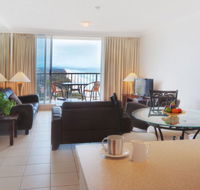 Golden Sands On Main Beach - Brisbane 4u