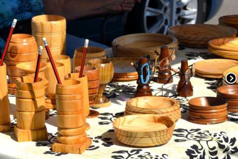 Warrawong Markets - Tourism Brisbane 1