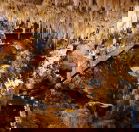 Jewel Cave Fully-guided Tour - Tourism Brisbane