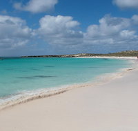 Pink Lake and Abrolhos Full Day Fly and Flipper - Tourism Brisbane