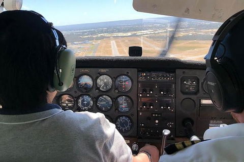 Pilot For A Day - Fly A Plane Yourself - Tourism Brisbane 6