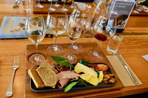 Tasmania 6 Day \'Tour In Circle\' - Brisbane Tourism 11