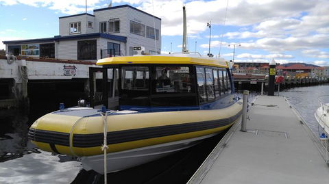 Fresh From The Ocean: Tasmanian Seafood Gourmet Full-Day Cruise Including Lunch - Tourism Brisbane 2