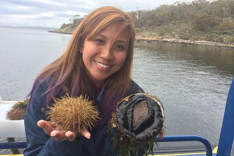 Fresh From The Ocean: Tasmanian Seafood Gourmet Full-Day Cruise Including Lunch - Tourism Brisbane 18