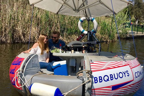 Adelaide 2-hour BBQ Boat Hire For 2 People - Brisbane 4u 4
