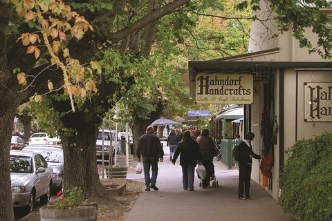 Adelaide Highlights, Hahndorf & McLaren Vale Wine Tasting And Sightseeing Tour - Tourism Brisbane 7