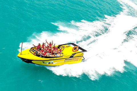 Airlie Beach Jet Boat Thrill Ride - Tourism Brisbane 12