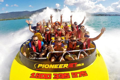 Airlie Beach Jet Boat Thrill Ride - Tourism Brisbane 4