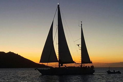 Magnetic Island Sunset Sail - Tourism Brisbane 0