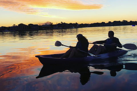 Surfers Paradise Sunset Kayak Tour - Tourism Brisbane 1