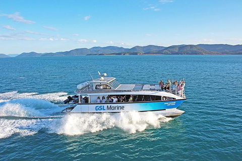 Whitsunday Island Boat Adventure - Tourism Brisbane 0