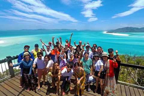 Whitsunday Island Boat Adventure - Tourism Brisbane 8