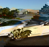 Limo from Proserpine airport to Airlie Beach - Tourism Brisbane