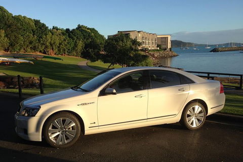 Limo From Proserpine Airport To Airlie Beach - Tourism Brisbane 0