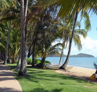 Palm Cove Clifton Beach Kewarra Beach to/from Cairns - Tourism Brisbane