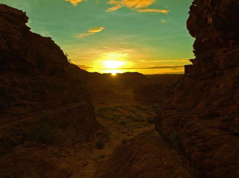 3-Day Ayers Rock To Alice Springs Camping Tour Including Kings Canyon, Kata Tjuta And Uluru - Tourism Brisbane 9